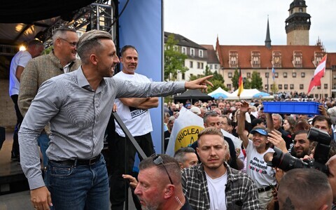 AfD Saksi Anhalti esinumber Ulrich Siegmund valimiskampaaniat tegemas