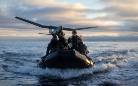 Американские морские пехотинцы на учениях в Финляндии.