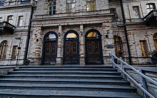 Finaalis osalevad doktorandid ja teadurid esindavad Eesti Kunstiakadeemiat, Eesti Maaülikooli, Eesti Muusika- ja Teatriakadeemiat, Tallinna Tehnikaülikooli, Tallinna Ülikooli, Tartu Ülikooli ja Estonian Business Schooli.