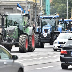 Põllumehed tulevad toetuste kärpimise vastu Tallinnasse meelt avaldama