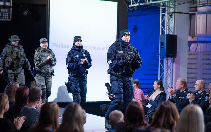 Politsei- ja piirivalveamet esitles moesõul uusi vormirõivaid.