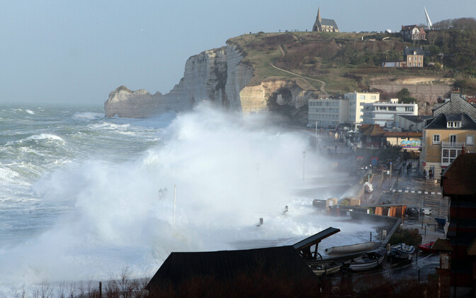 Torm Eleanor/Burglind, Étretat Prantsusmaal.