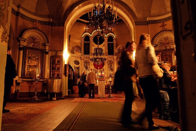 Moscow-Constantinople split highlighting Estonia's role in Orthodox church