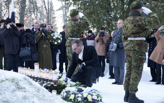 Estonian, Finnish defence ministers commemorate War of Independence dead