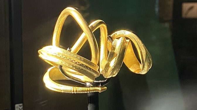 Gallery: Saaremaa gold bracelet on display for just five days