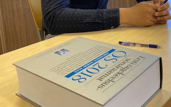 Estonian language editors express concern over future official dictionaries