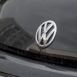 ERR Saksa autotööstuse hällis: kohalikud loodavad Volkswageni jätkamist
