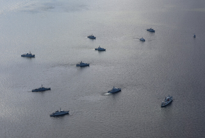Gallery: Two-week international exercise clears up 127 maritime explosives - Vimarsana News