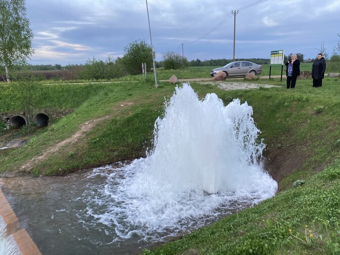 Gallery: Waters at two Ratva 'witches' wells' at record heights - Vimarsana News