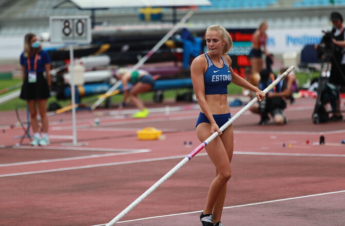 Pole vaulter sets new domestic record in US competition - Vimarsana News