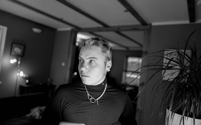 Trans-man comic giving last Tallinn live shows for the time being - Vimarsana News