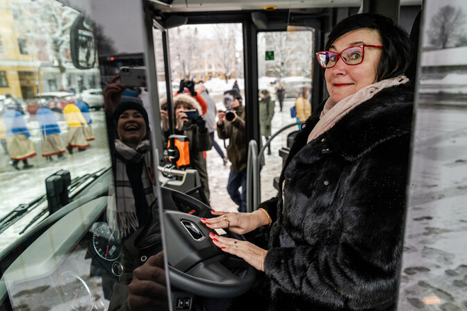 Narva mayor urges caution in bus-stop renaming program - Vimarsana News