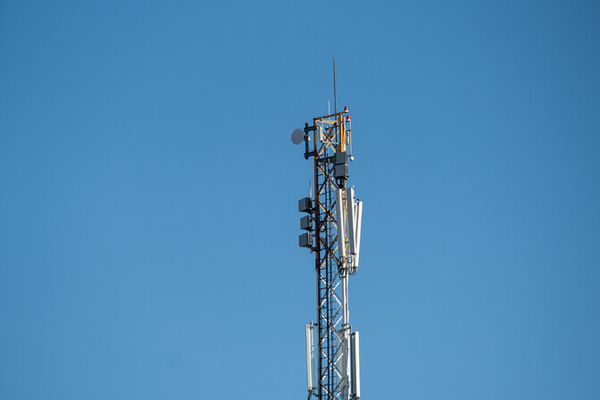 5G competition draws four bids - Vimarsana News