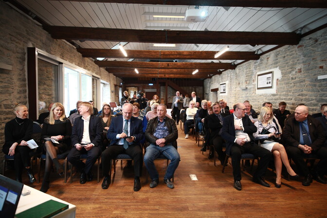 Gallery: EKRE, Isamaa hold council meetings on Saturday