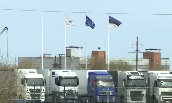 Trucks waiting a week or more to cross border into Russia - Vimarsana News
