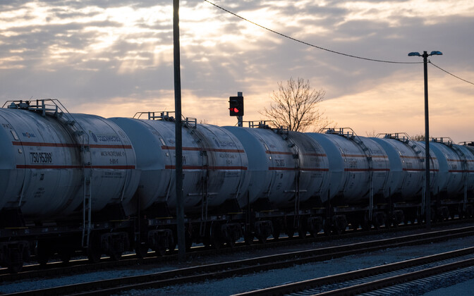 Ministry publicly lists firms applying for Russian oil trade ban exemption - Vimarsana News