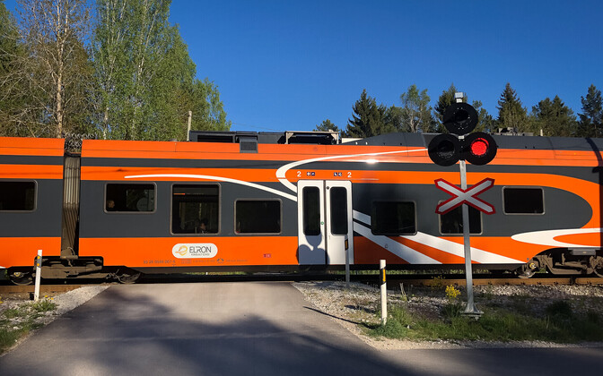 PPA van collides with passenger train in Setomaa, two border guards hurt - Vimarsana News