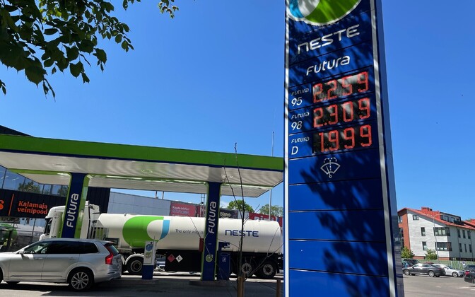 Bill to slash excuse duty on gasoline heading into second reading - Vimarsana News