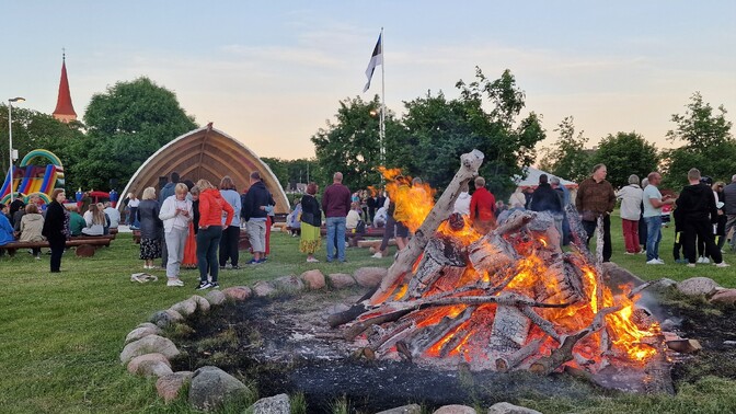 Galleries: Midsummer night 2022 parties across Estonia - Vimarsana News