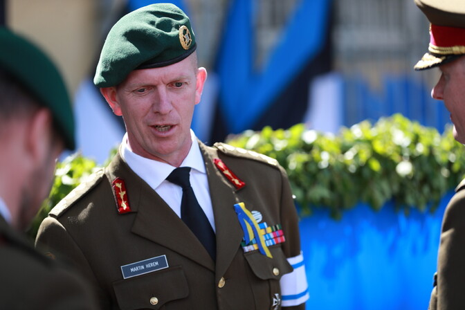 Defense minister proposes extending EDF commander's term - Vimarsana News