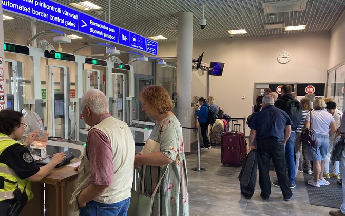 10 Russians denied entry to Estonia on first day of Schengen visa ban - Vimarsana News