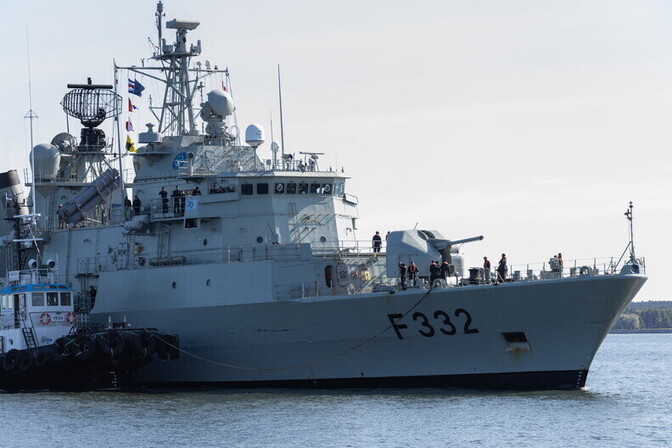 Gallery: Standing NATO Maritime Group 1 ships visit Estonia - Vimarsana News