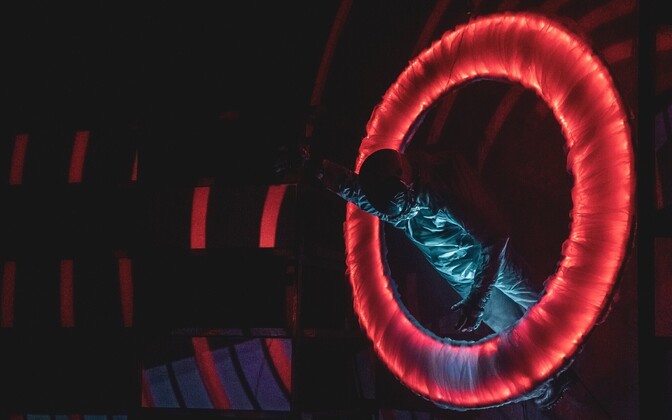 Noblessner hosts 'Dark Side of the Moon' electronic music festival - Vimarsana News