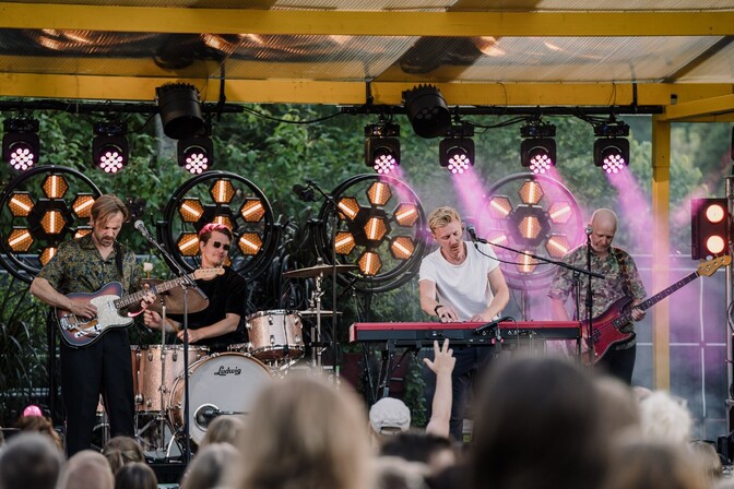 Ewert and the Two Dragons concert closes out Tartu's 'Car-free Avenue' - Vimarsana News
