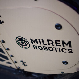 Milrem Roboticsi hoone süütamises kahtlustatavad isikud peeti Lätis kinni