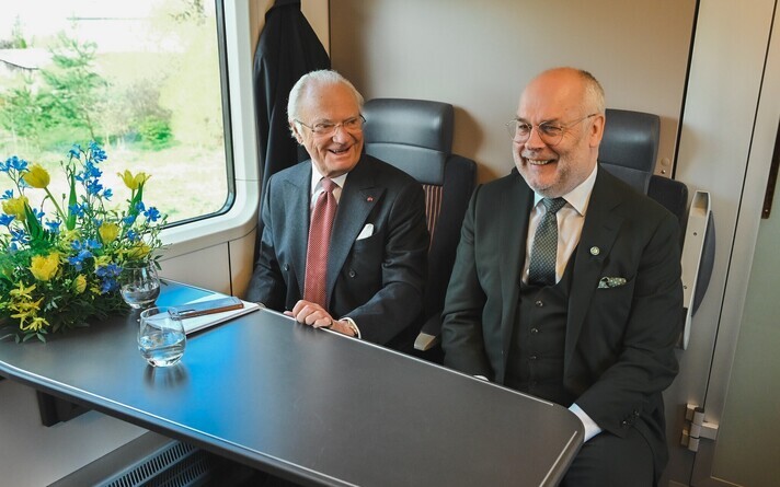 With King Carl XVI Gustaf during the Swedish royal couple’s visit to Tartu, Thursday, May 4, 2023.