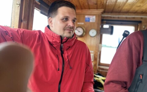 Анатолий Иванов.