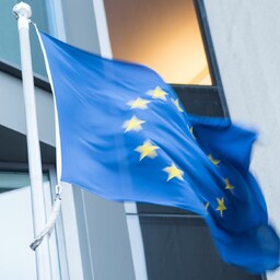 ChatGPT sai esimese tehisaru juturobotina rangemad EL-i reeglid