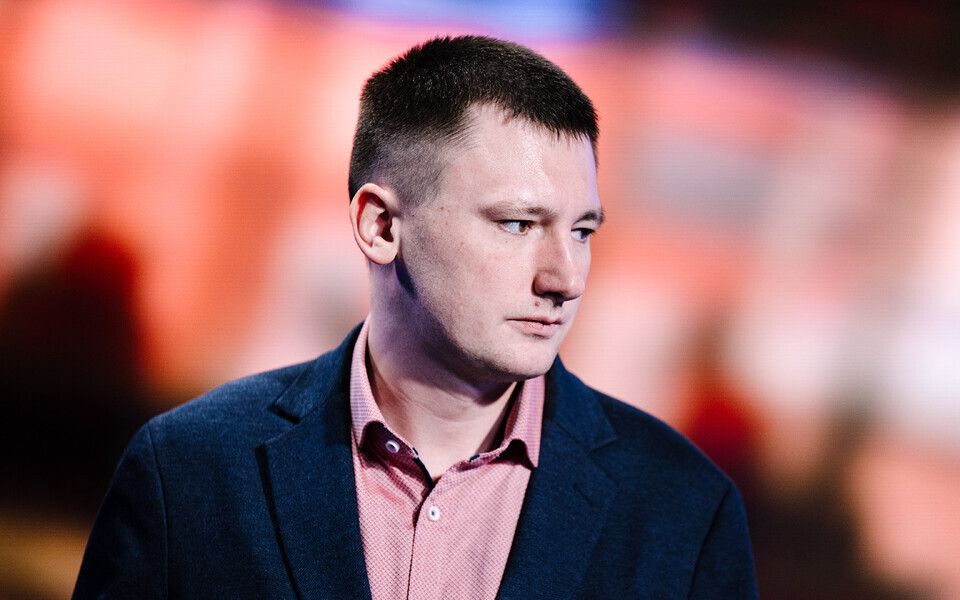 Никита Панюшкин в студии веб-передачи ERR "Прямой эфир из Дома новостей".