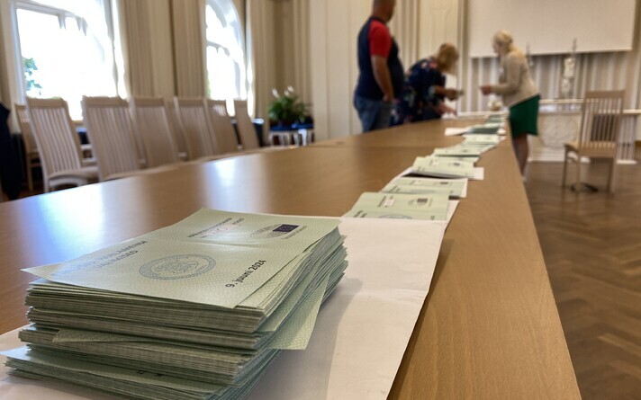 На следующих выборах в Европарламент право голоса получит 16-летние, а право выдвигать свою кандидатуру -18-летние.