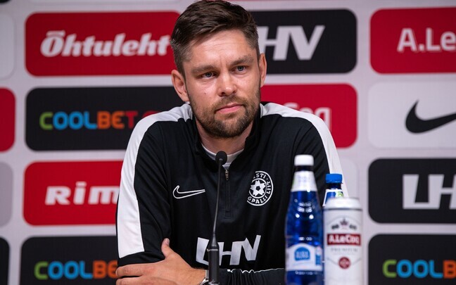Юрген Хенн.