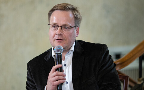 Erik Moora.