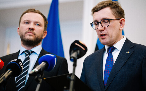 Kristen Michali ja Margus Tsahkna pressikonverents p&auml;rast sotside v&auml;ljaviskamist valitsusest