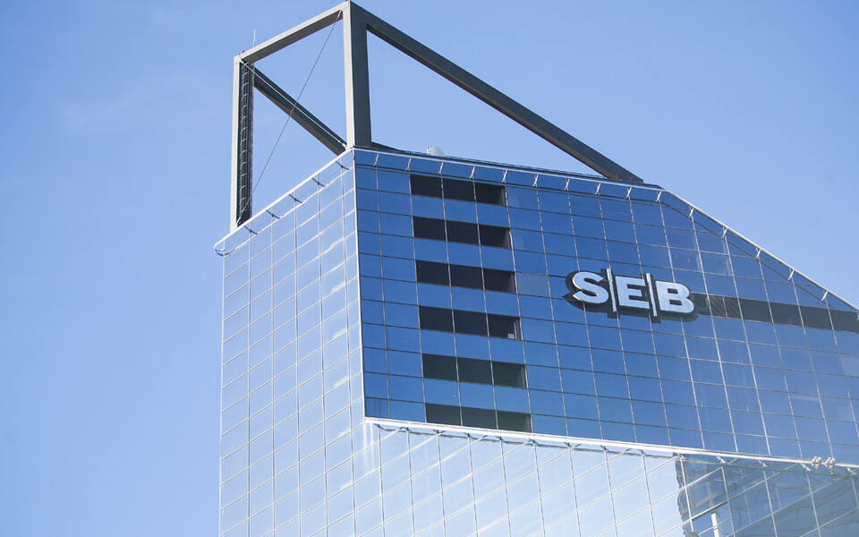 SEB.