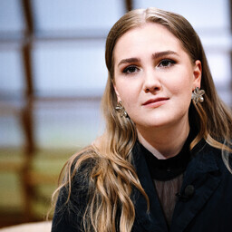 Emma Tross: tahtsin lavakooli minna, et iseennast oma peast välja raputada