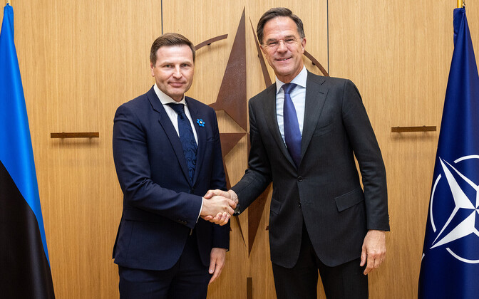 Estonian defense minister briefs NATO secretary general on 'shadow ...