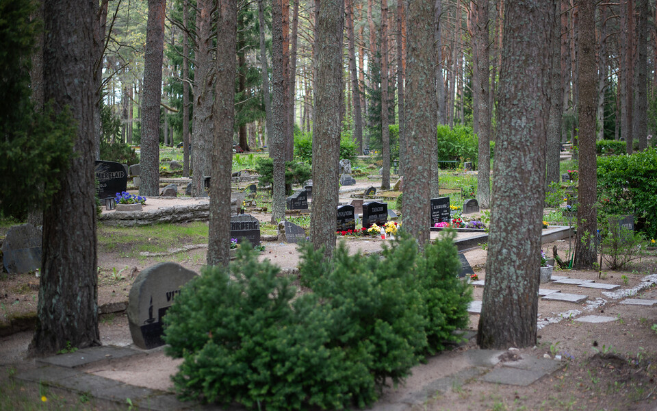 P&auml;rnam&auml;e kalmistu
