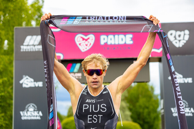 Kyan Rinel Paide triatlonil võidutsesid Rinel Pius ja Anette Zukker | Triatlon | ERR