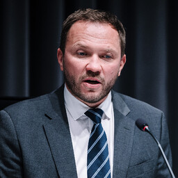Tsahkna: Euroopa tõmbamine neutraalse läbirääkija rolli oleks Venemaa lõks