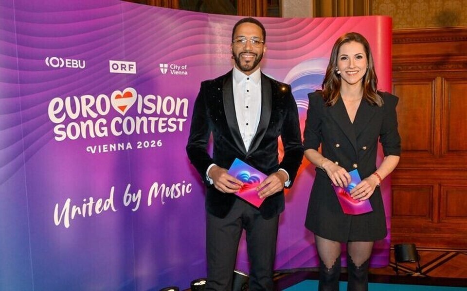 Üritust juhtisid saatejuht Alexandra Maritza Wachter ning Austria 2018. aasta esindaja Cesár Sampson.