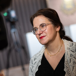 Riik karmistab suhtumist inimeste ähvardamisse