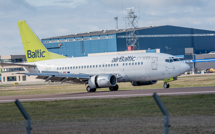 Самолет AirBaltic.