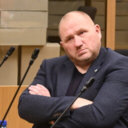 Narva opositsioon korraldab võimuvahetuseks omaalgatusliku istungi