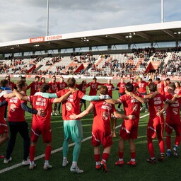 Käidi klubi lasi endale lüüa kaheksa väravat, aga peomeeleolu see ei rikkunud