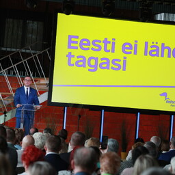 Michal ründas konservatiivseid jõude