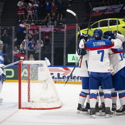 Jäähoki MM. Slovakkia nägi kõvasti vaeva, Ungari sai suure võidu